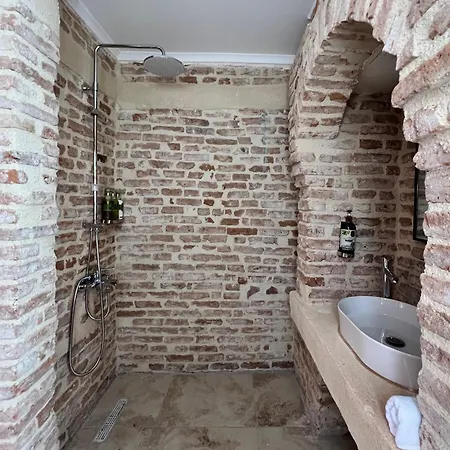 Oldies Szálloda Antalya