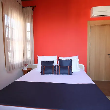 Oldies Ξενοδοχείο *