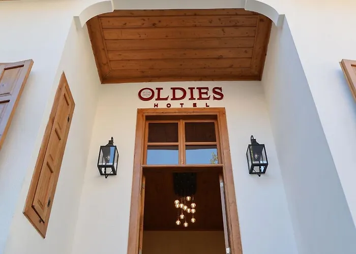 Hotel Oldies Bistro Restaurant *