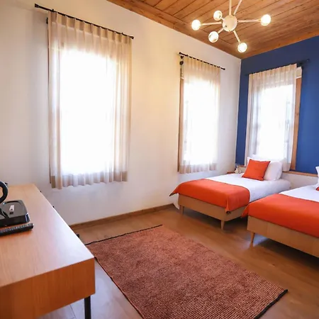 Oldies Bistro Restaurant