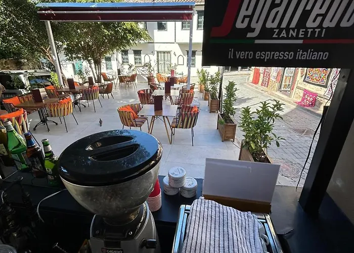 Oldies Bistro Restaurant