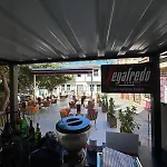 Oldies Bistro Restaurant *